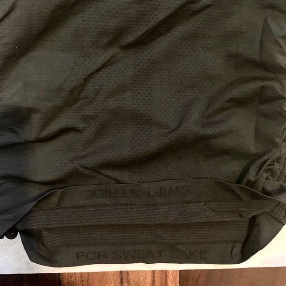 🟠SOLD🟠Lululemon Swiftly Speed Tank *Cinch -Blac - Picture 5 of 8